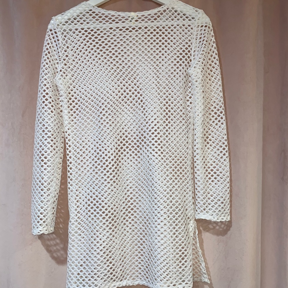 White fishnet cover-up - Picture 5 of 8